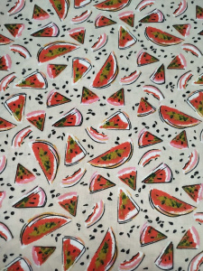 Простыня на резинке 090*190 см, перкаль, детская расцветка (Арбузики, бежевый)